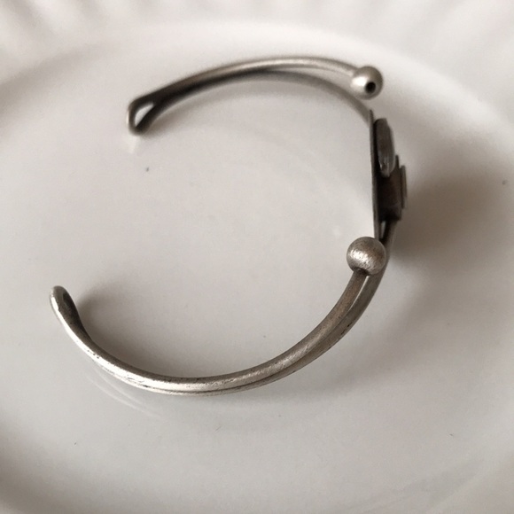 Mid Century Modernist cuff bangle - Picture 4 of 7